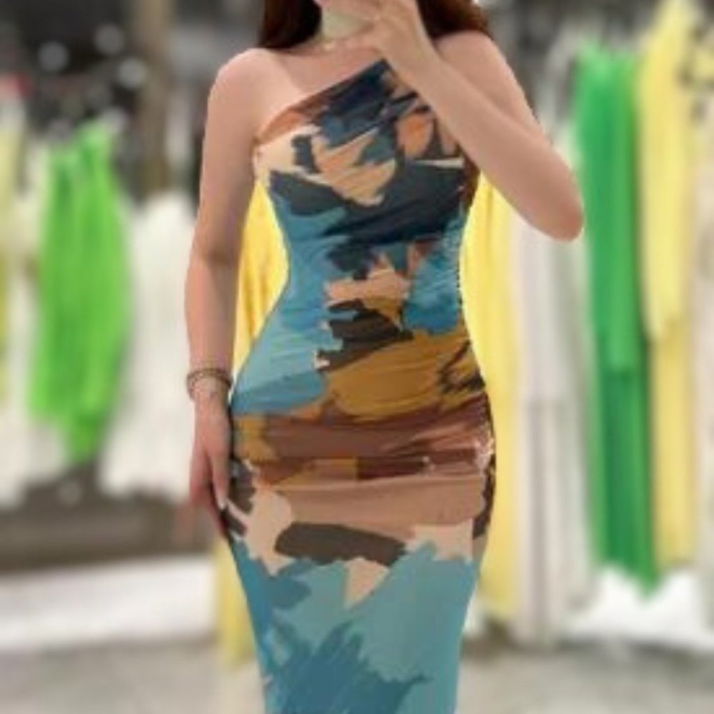 Glamourous Nights: Women's One-Shoulder Party Dress